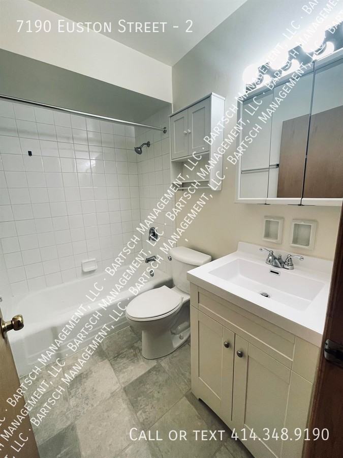 7190 Euston St #2 - Photo 3 of 5