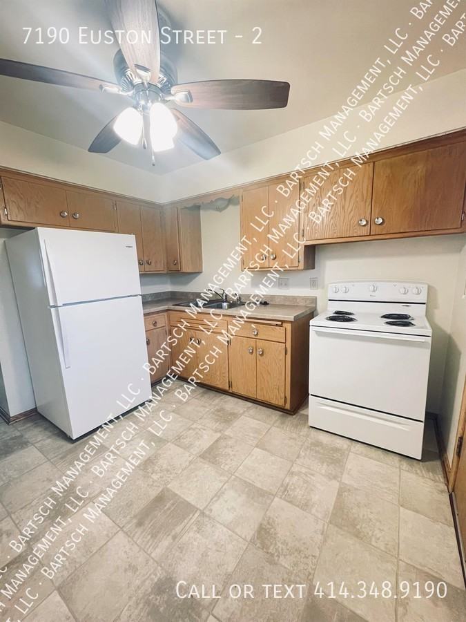 7190 Euston St #2 - Photo 4 of 5