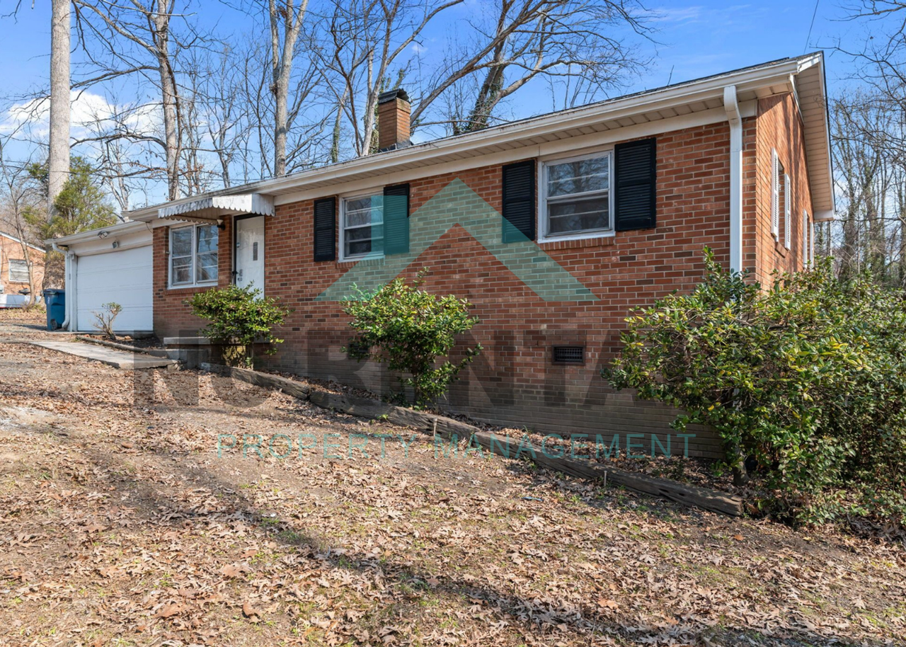 3818 Edgewood Terrace Dr - Photo 4 of 25