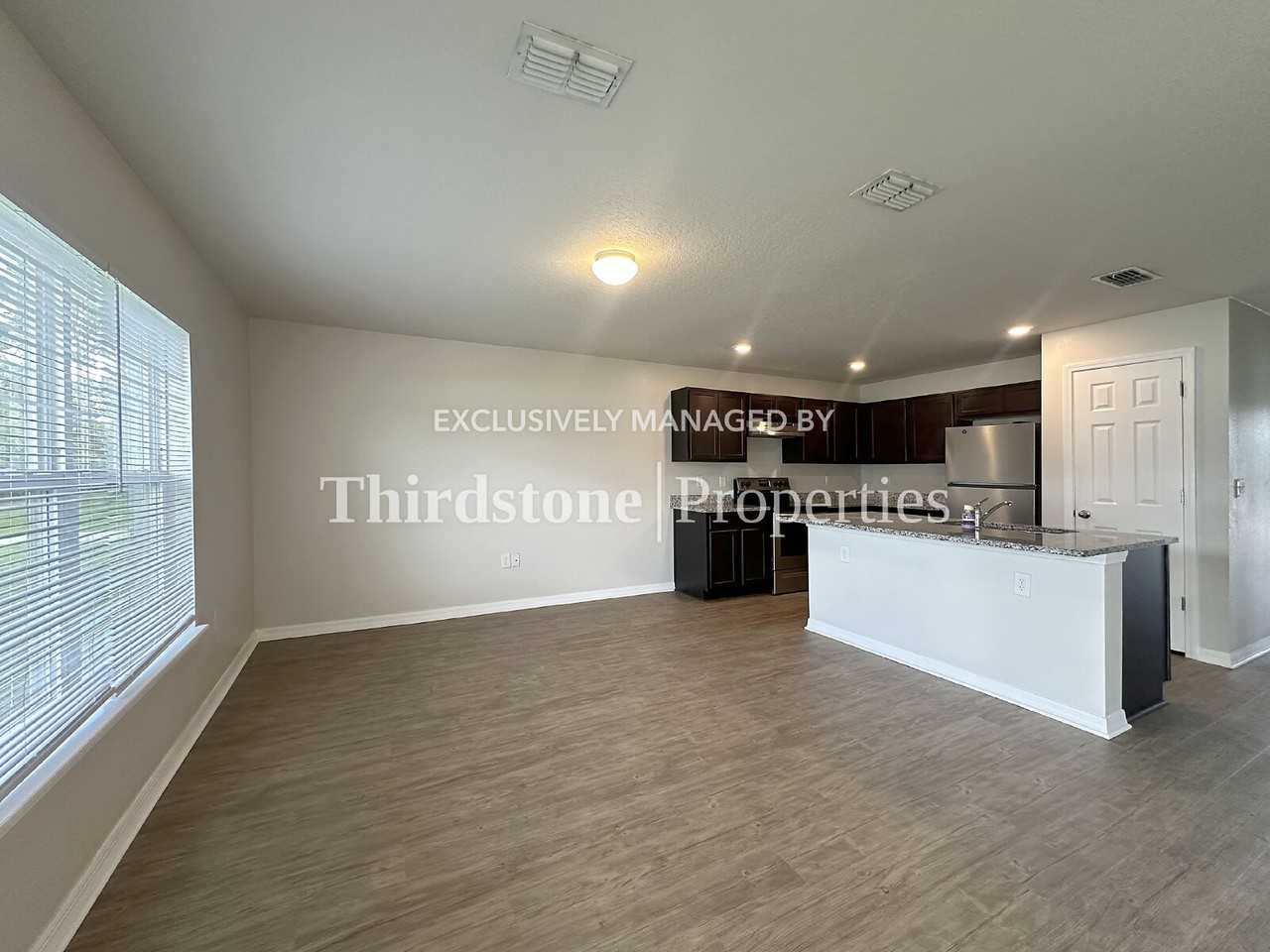 37 Wood Amber Ln #A - Photo 5 of 25