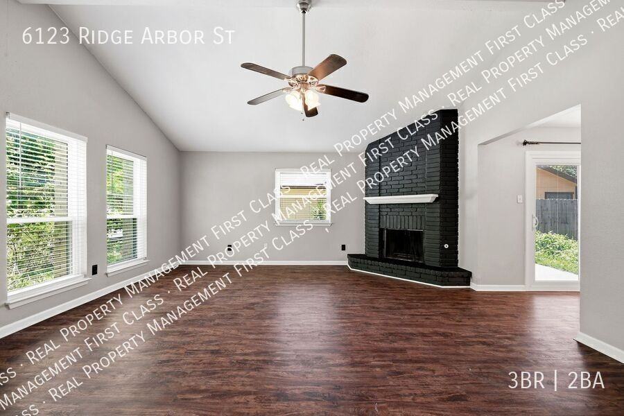 6123 Ridge Arbor St - Photo 6 of 22