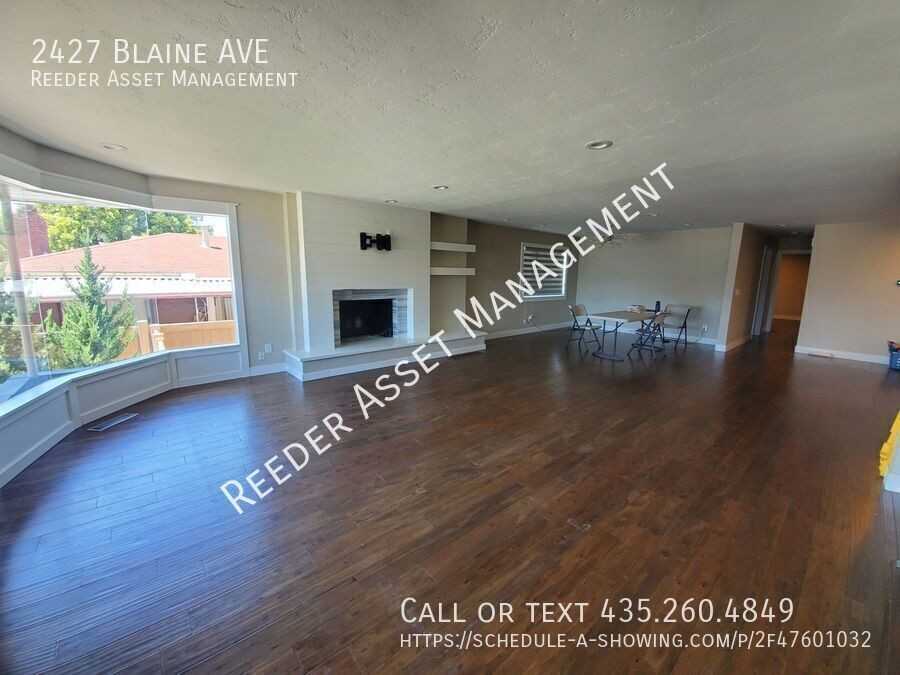 2427 E Blaine Ave - Photo 3 of 26