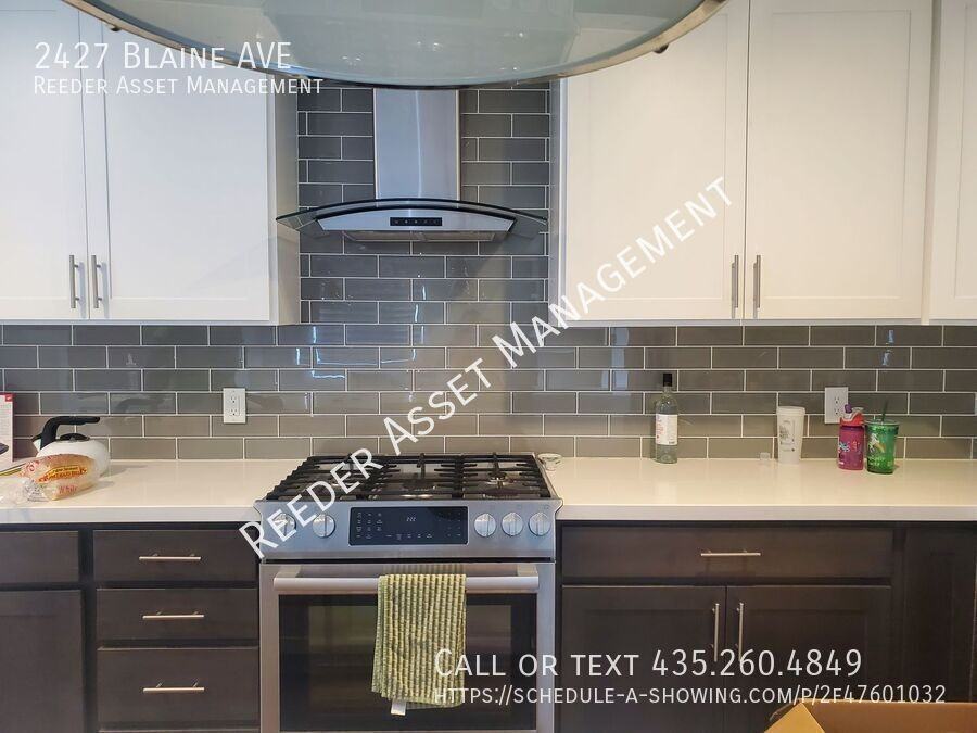 2427 E Blaine Ave - Photo 5 of 26