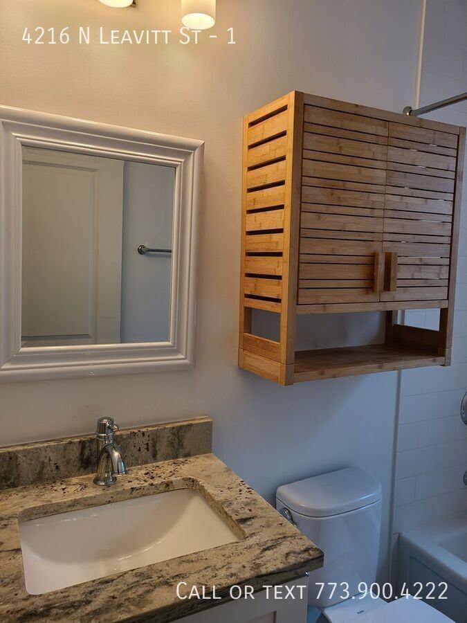 4216 N Leavitt St #1 - Photo 4 of 16