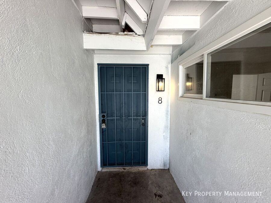 2030 Sunrise Ave #8 - Photo 4 of 11