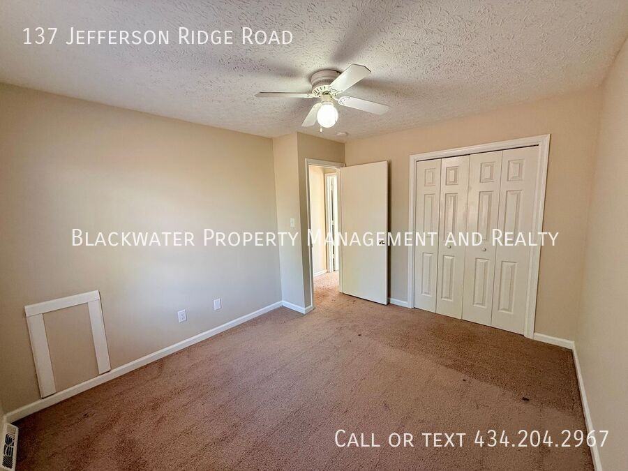 137 Jefferson Ridge Rd - Photo 4 of 10
