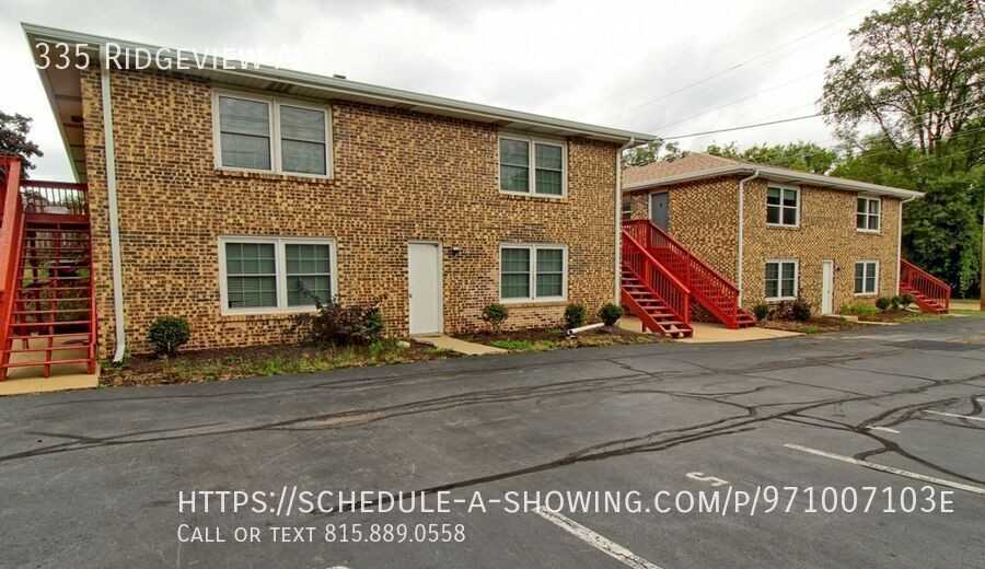 335 Ridgeview Ave - Photo 2 of 24