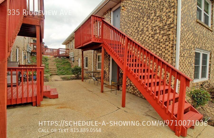 335 Ridgeview Ave - Photo 3 of 24