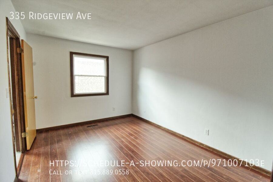 335 Ridgeview Ave - Photo 6 of 24