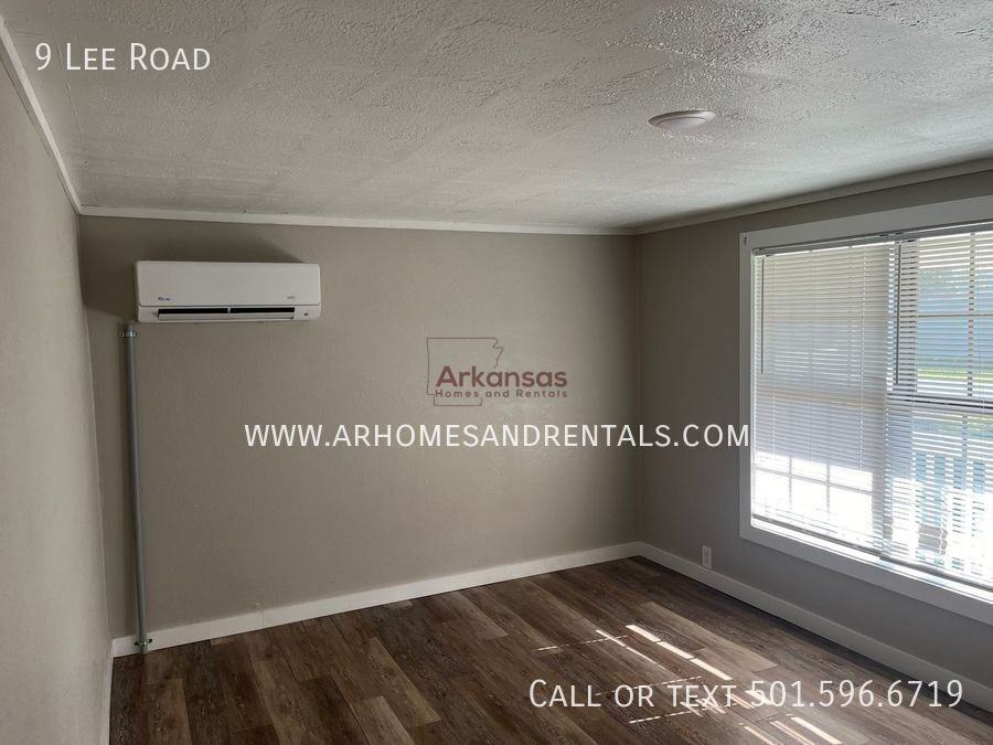 9 Lee Rd - Photo 2 of 10