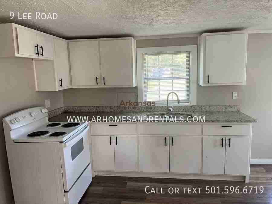 9 Lee Rd - Photo 5 of 10