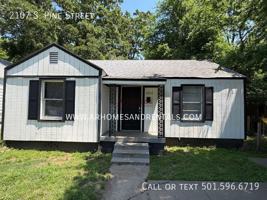 featured image of 2107 S Pine St