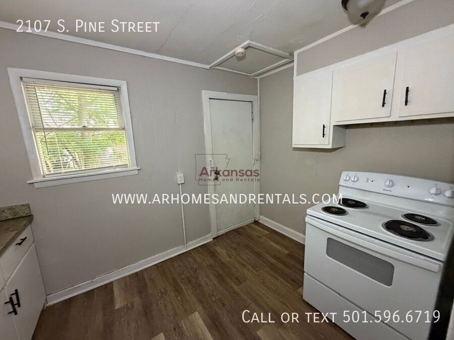 2107 S Pine St - Photo 6 of 27