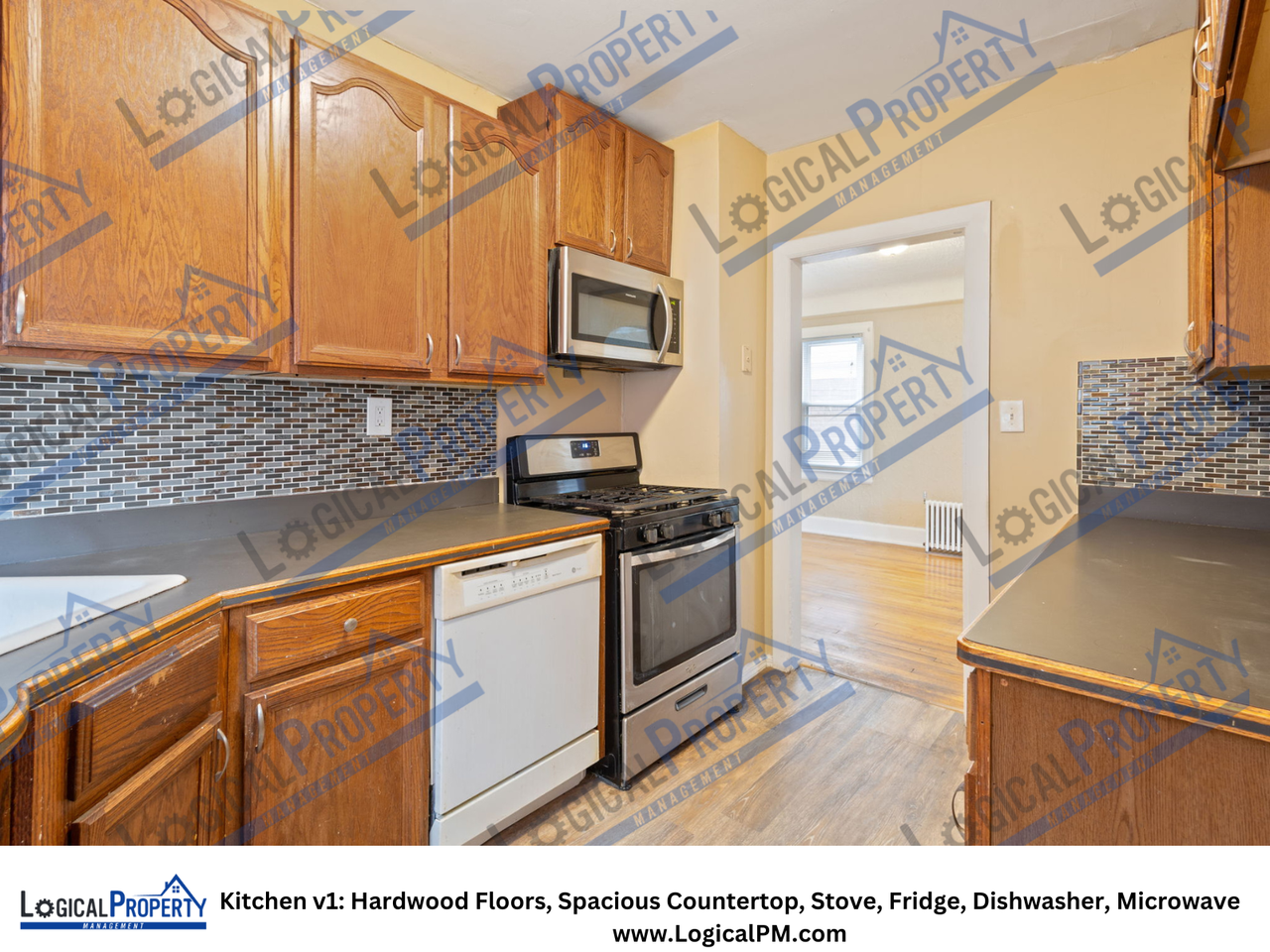 17308 Oak Dr - Photo 2 of 11