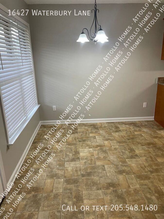 16427 Waterbury Ln - Photo 6 of 21