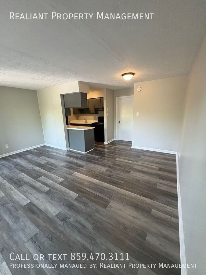 2021 Cambridge Dr #35