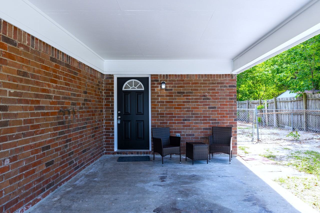 464 Elm St #NA - Photo 5 of 26