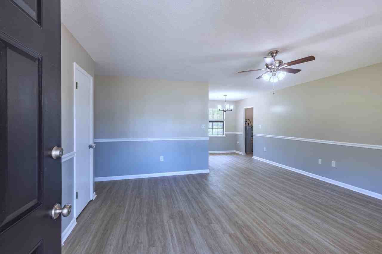 464 Elm St #NA - Photo 6 of 26