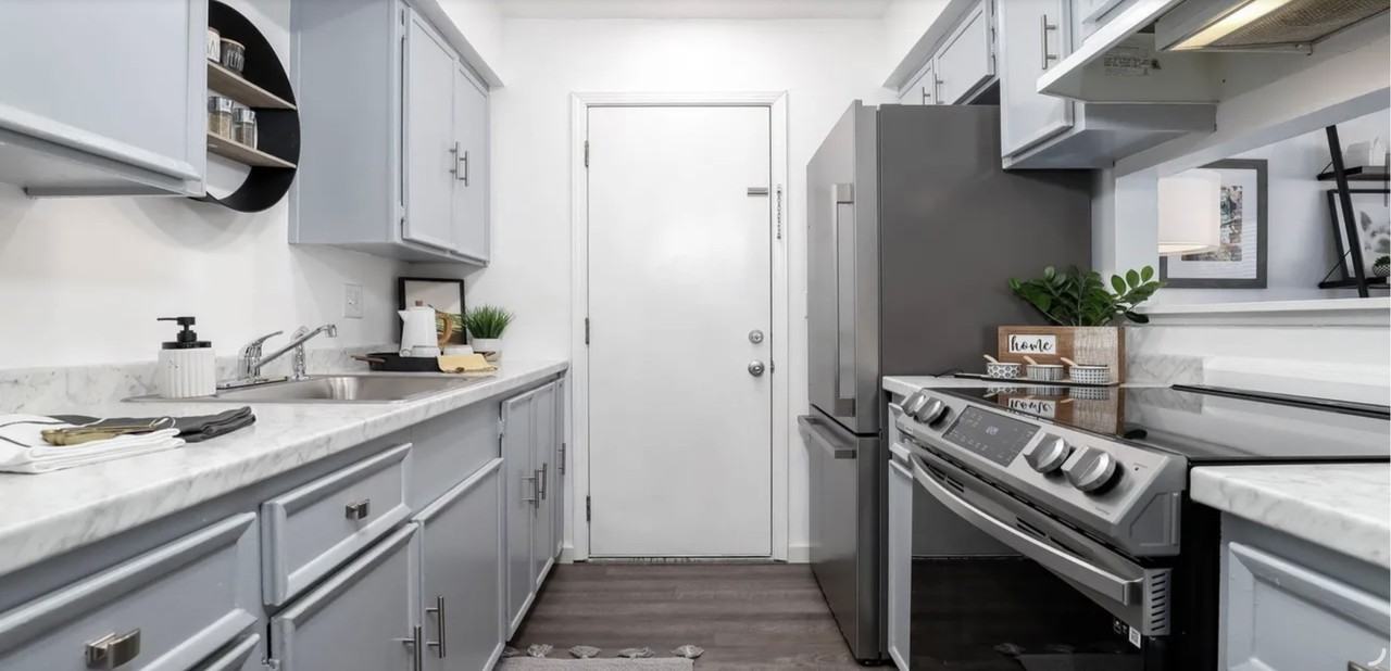 1039 Mohr Ln Apt C #NA - Photo 2 of 20