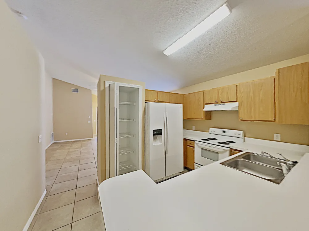 315 Daniels Pointe Dr #NA - Photo 2 of 10