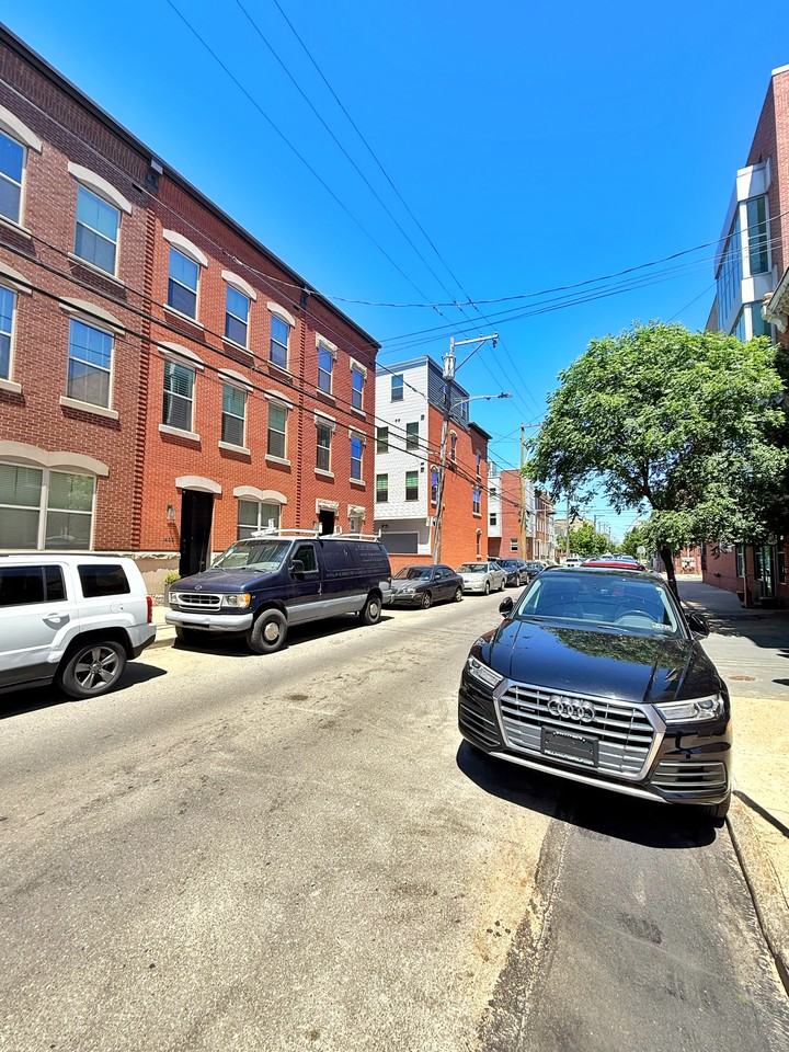 1413 S 4th St #1 - Photo 6 of 27