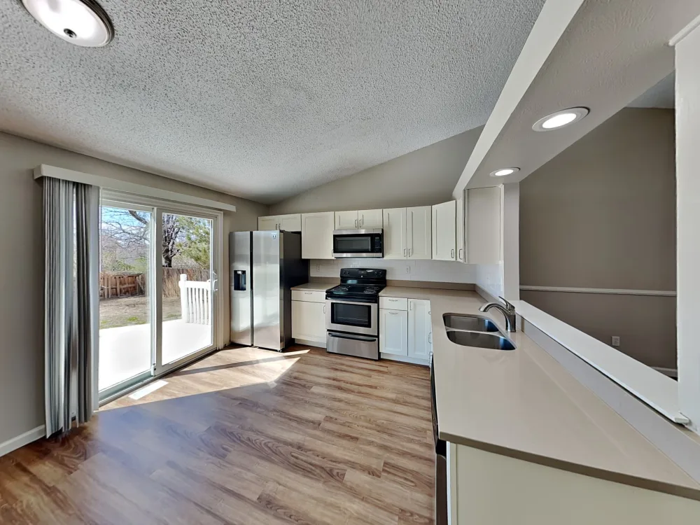 4862 S Dunkirk Way #NA - Photo 4 of 12