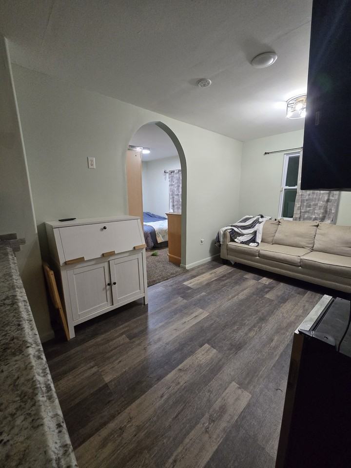 9073 Twigg Rd #B - Photo 3 of 3