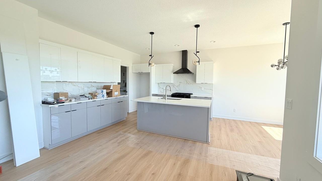 1110 Nw Sproul Dr #NA - Photo 4 of 34