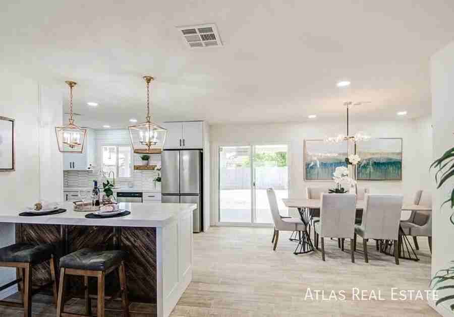 14820 N 36th Pl - Photo 4 of 5