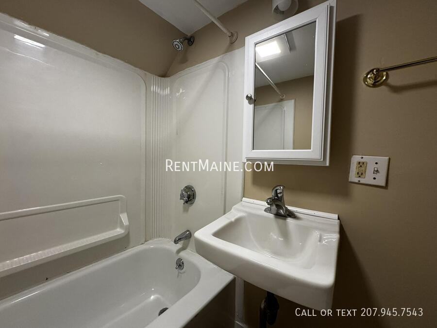 26 Waterville Rd #3 - Photo 6 of 10