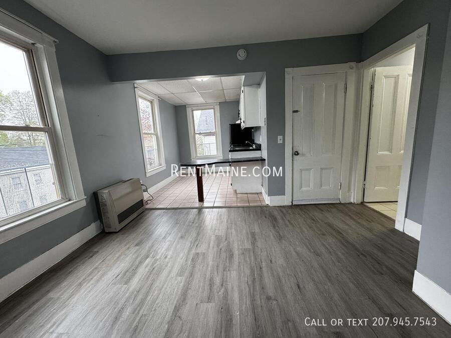 38 Oak St #3 - Photo 3 of 8