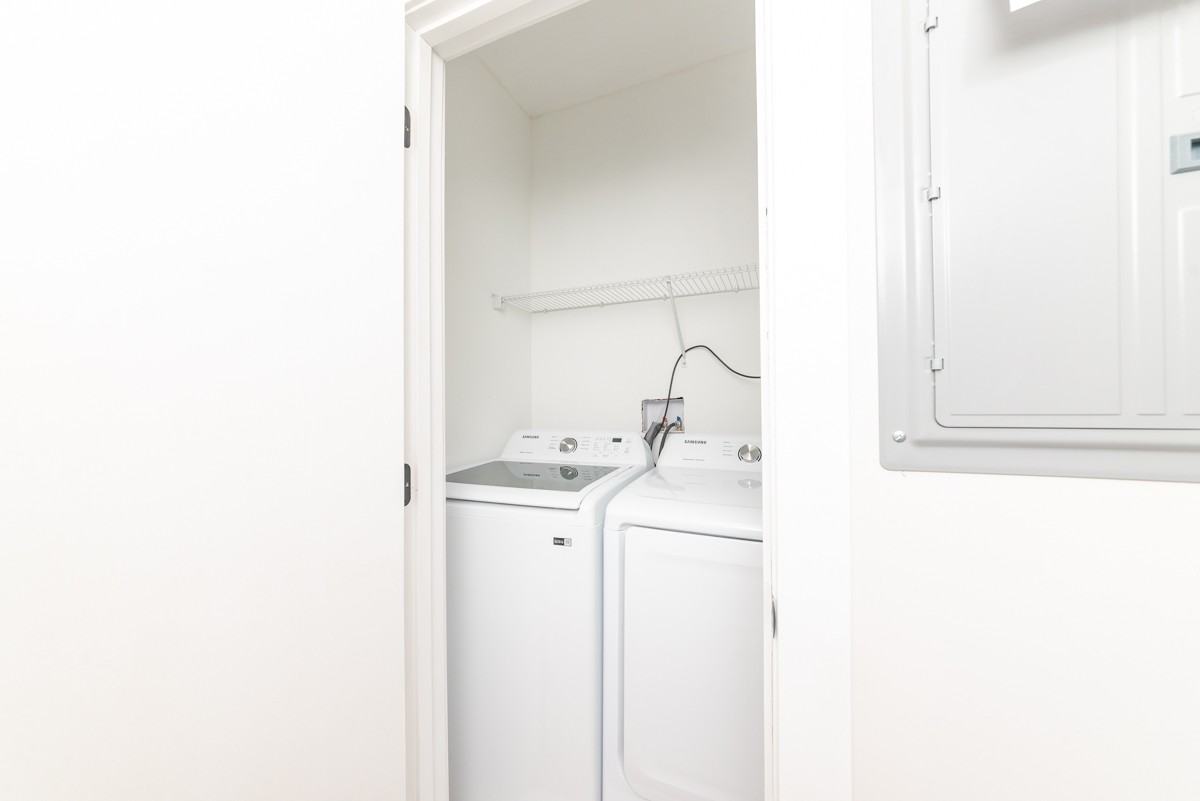 1907 S Racine Ave #2F - Photo 7 of 8