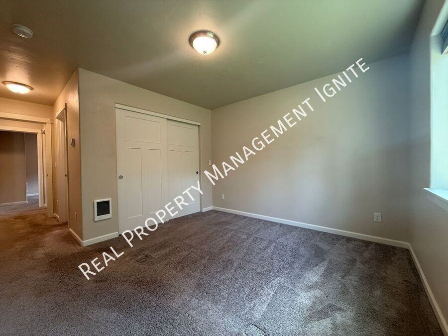 64625 Wood Ave - Photo 7 of 15