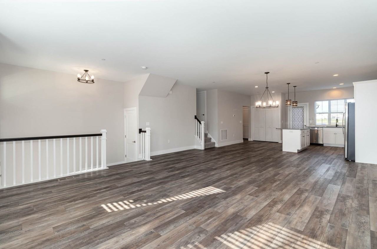 102 Stickley Dr - Photo 6 of 26