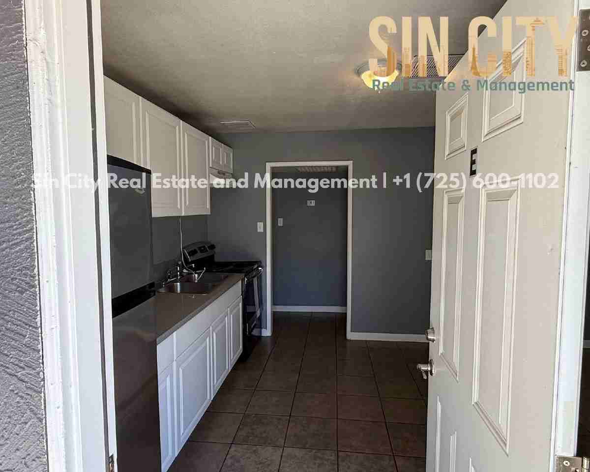 238 W Cleveland Ave #E - Photo 3 of 24