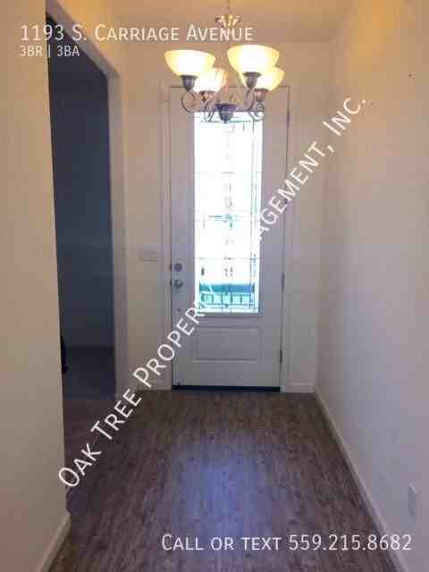 1193 S Carriage Ave - Photo 2 of 13