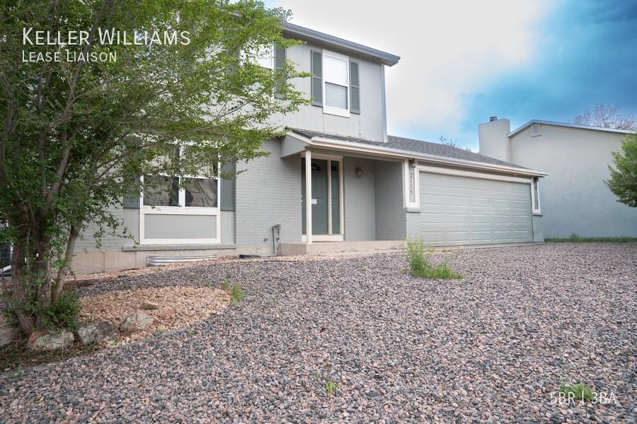2115 Rimwood Dr - Photo 2 of 13