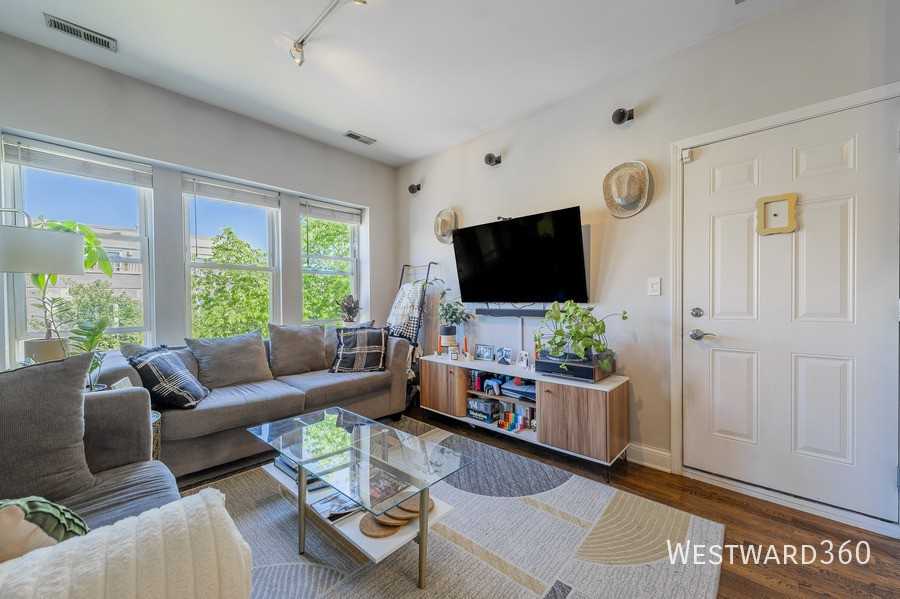 3416 N Racine Ave #3 - Photo 2 of 19