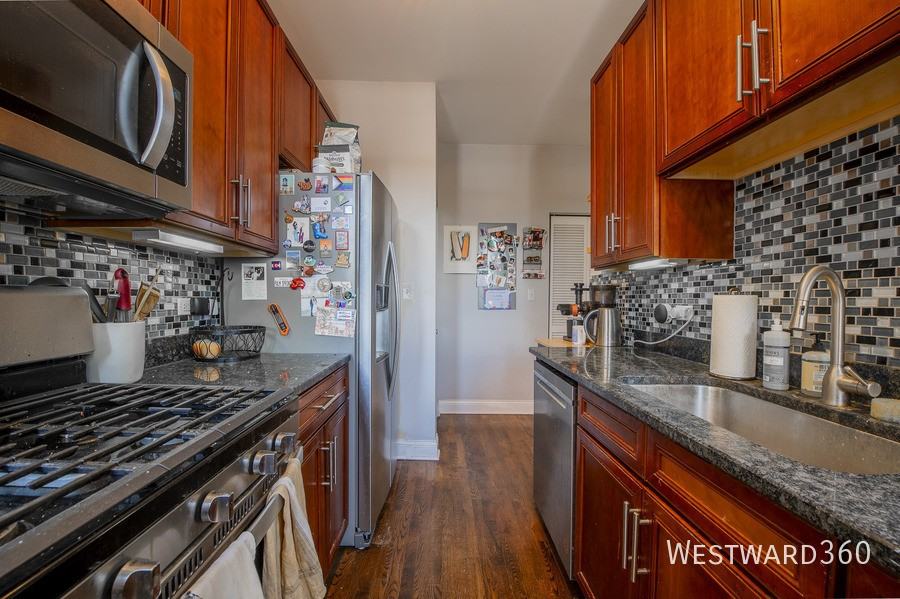 3416 N Racine Ave #3 - Photo 7 of 19