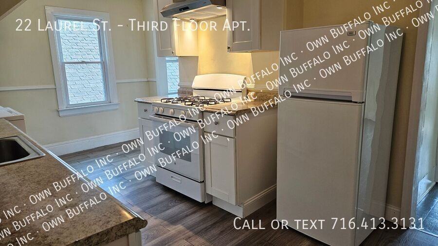 22 Laurel St #3rdFLAPT - Photo 3 of 13