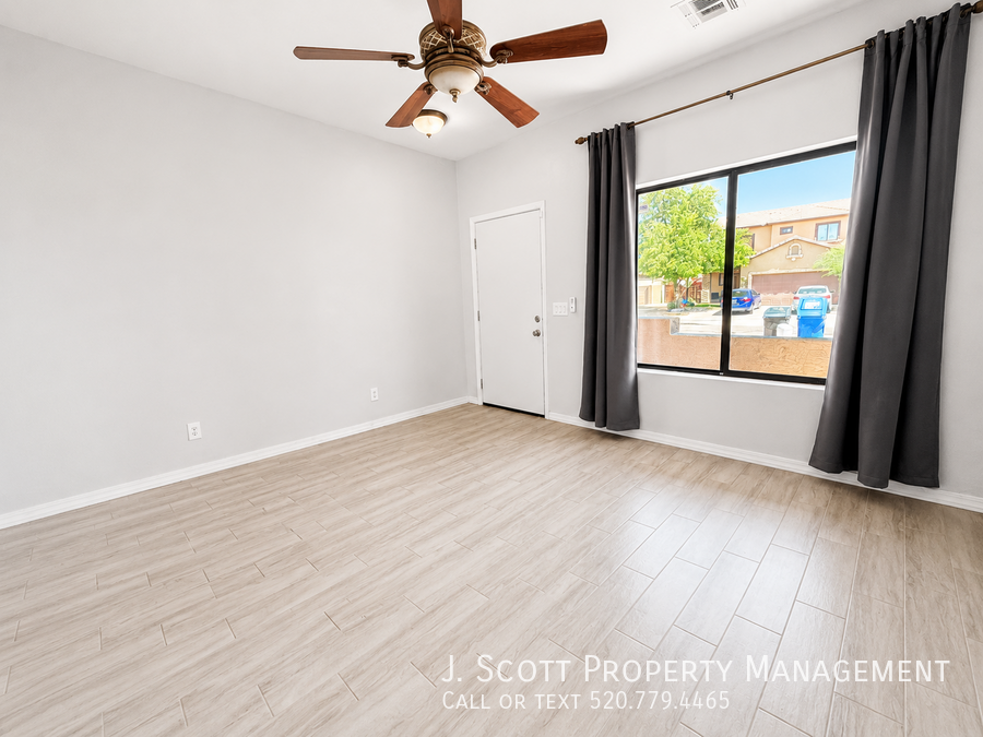 1207 W Carson Rd - Photo 2 of 24