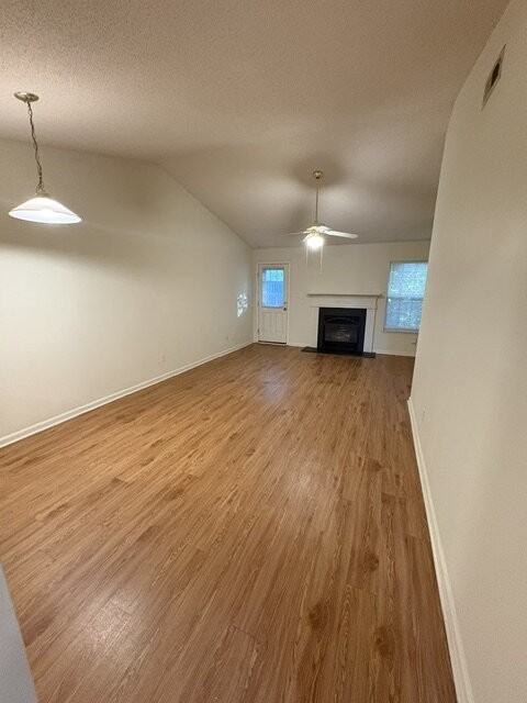 2807 Richard Dr #B - Photo 3 of 28