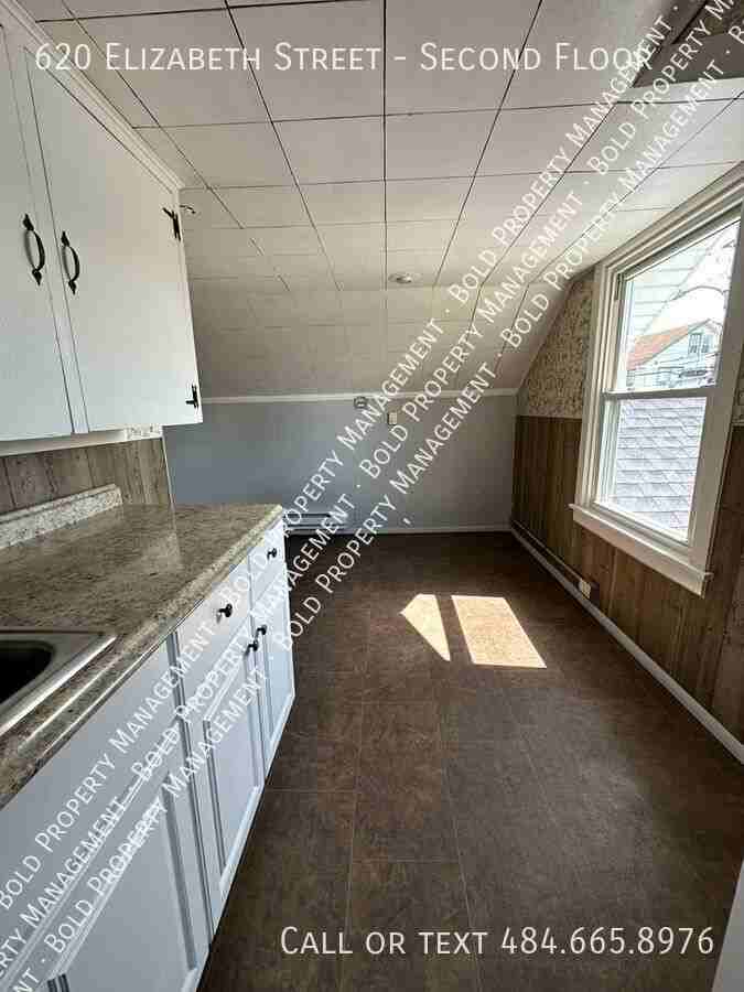 620 Elizabeth St #2ndFL - Photo 6 of 10