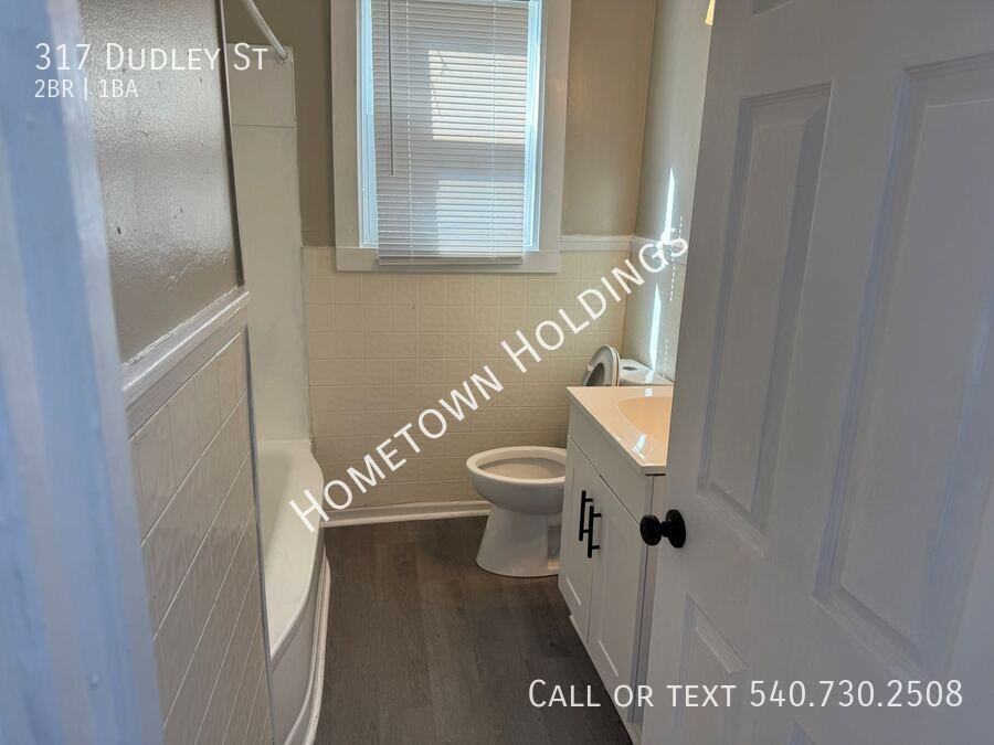 317 Dudley St - Photo 6 of 8