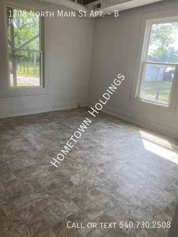 1708 N Main St #B - Photo 6 of 7