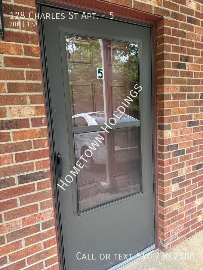 128 Charles St #5 - Photo 7 of 8