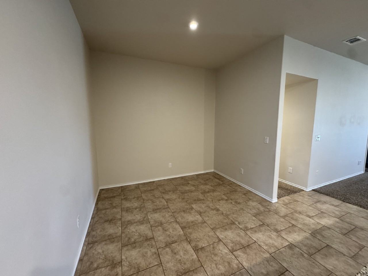10105 Wausau Ave - Photo 4 of 10