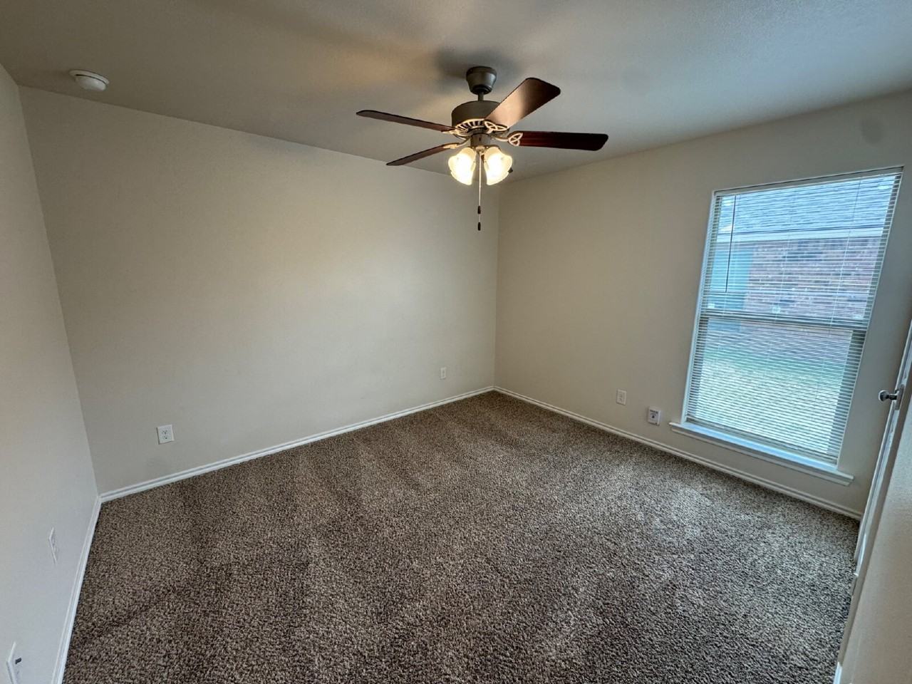10105 Wausau Ave - Photo 5 of 10