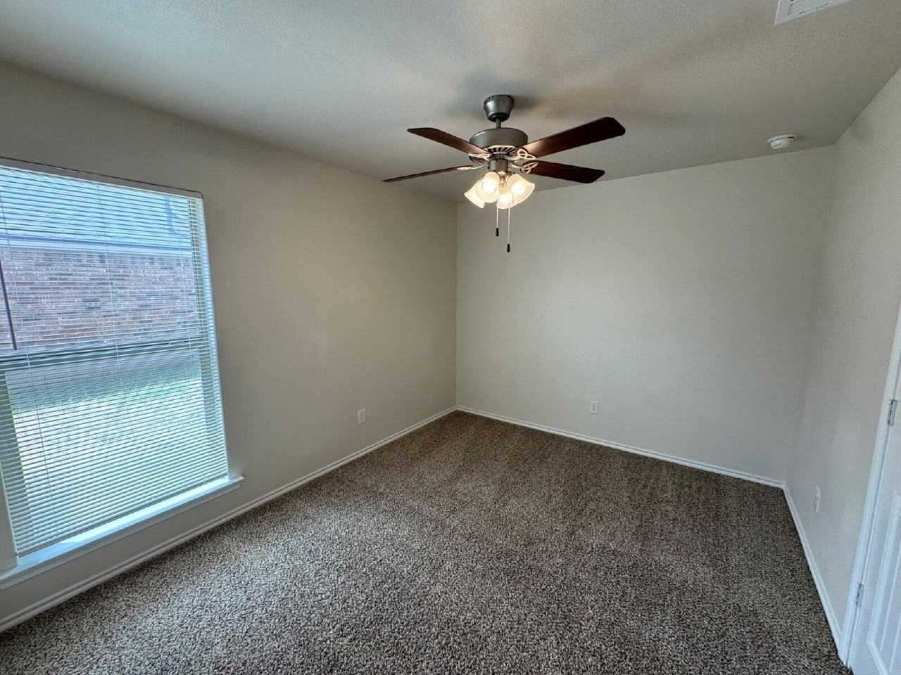 10105 Wausau Ave - Photo 7 of 10