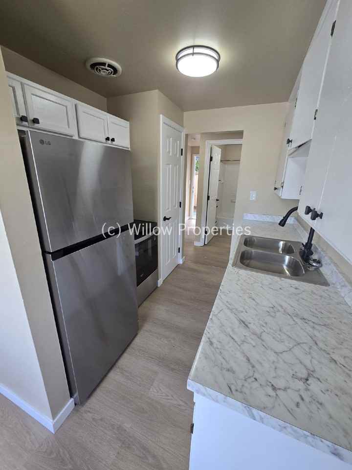 12020 Edgewood Ave Sw - Photo 6 of 9